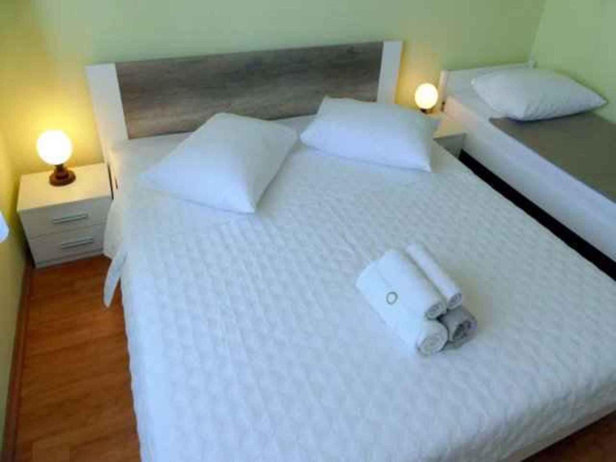 Apartments In Rab - Insel Rab 39950 Mundanije Екстериор снимка
